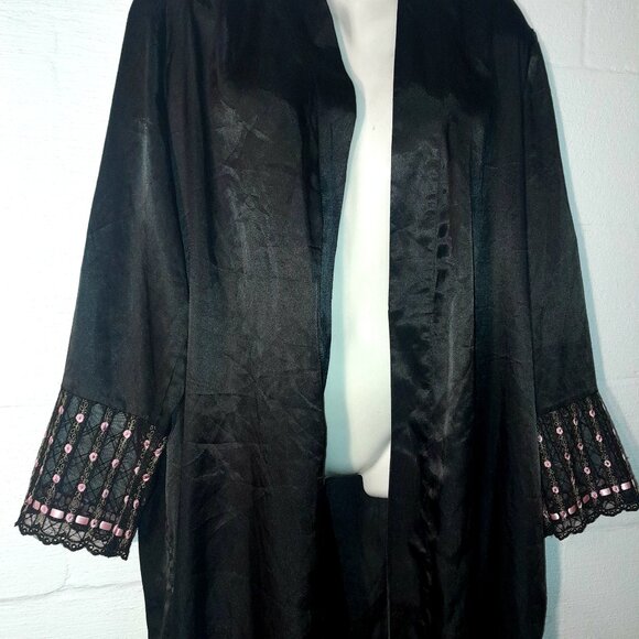Delicates Women's Black Silky Wrap Robe Lightweight Intimates Rosebud Lace - Picture 6 of 10